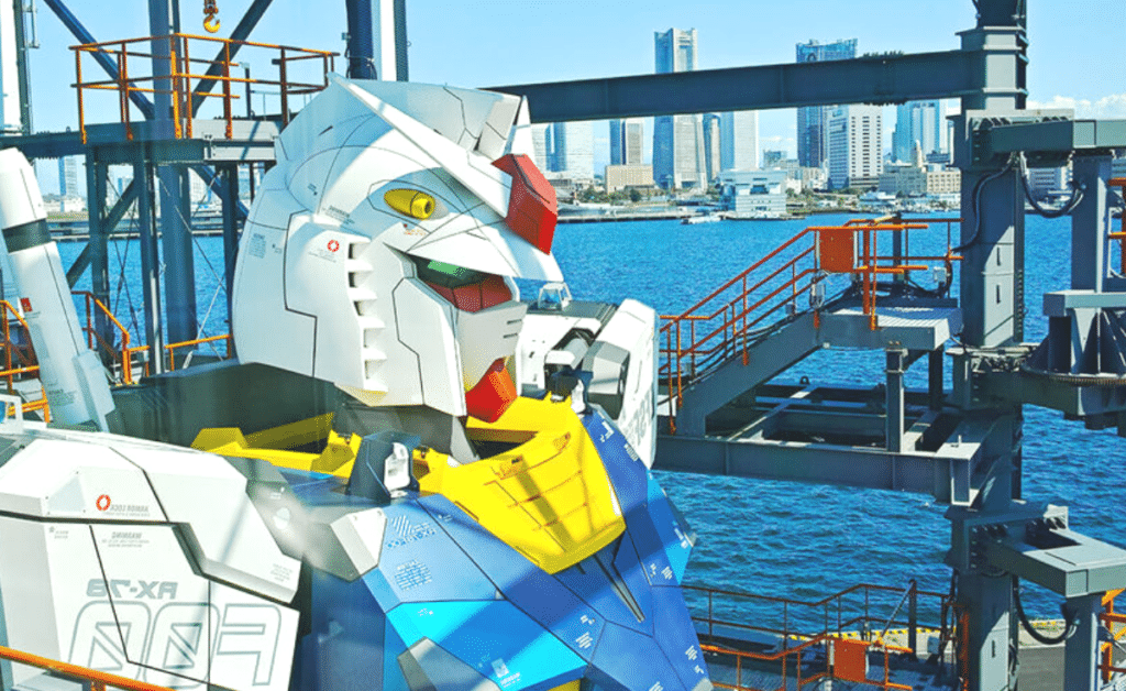 Le robot géant Gundam, une icône japonaise au cœur de la ville portuaire